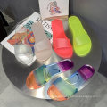 Sommerschuppen PVC Frauen klare Geleeschuhe Neon Farbe Frauen Sandalen bequem transparent Jelly Slipper European Style